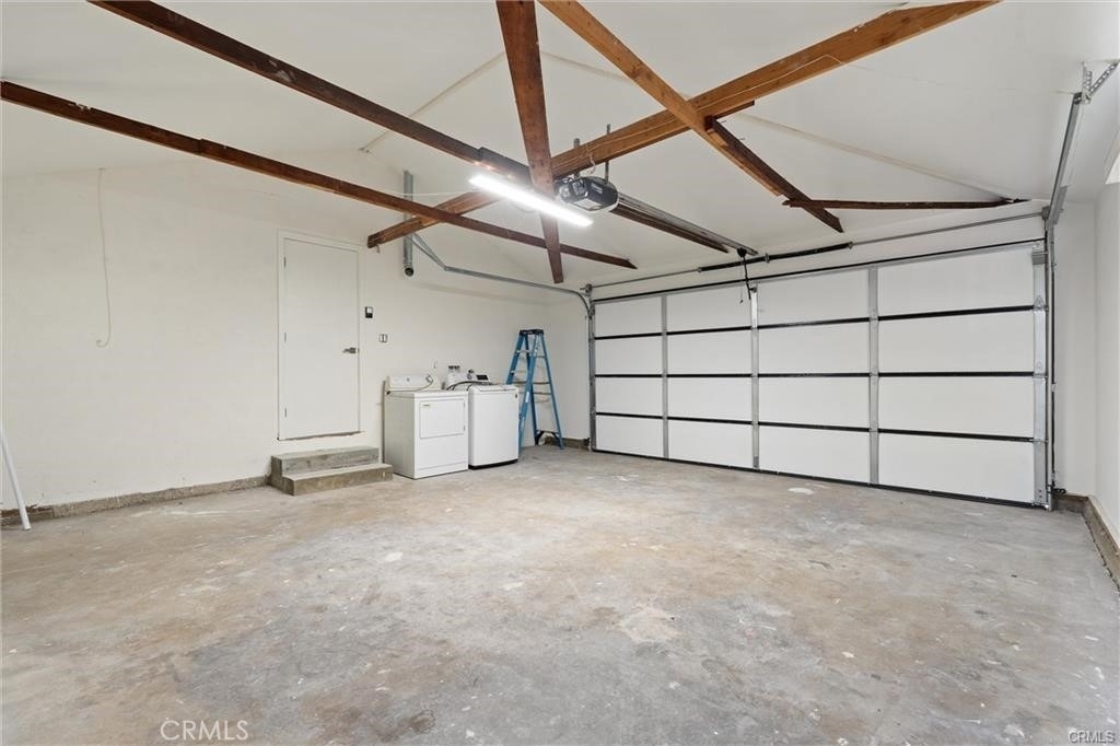 13739 Wyndotte Street - Photo 20