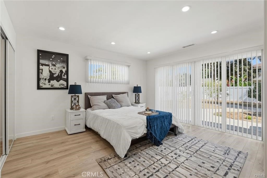 13739 Wyndotte Street - Photo 15