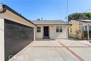 13739 Wyndotte Street - Photo 1