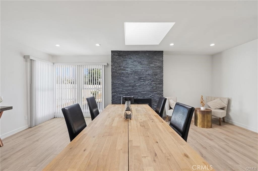 13739 Wyndotte Street - Photo 5