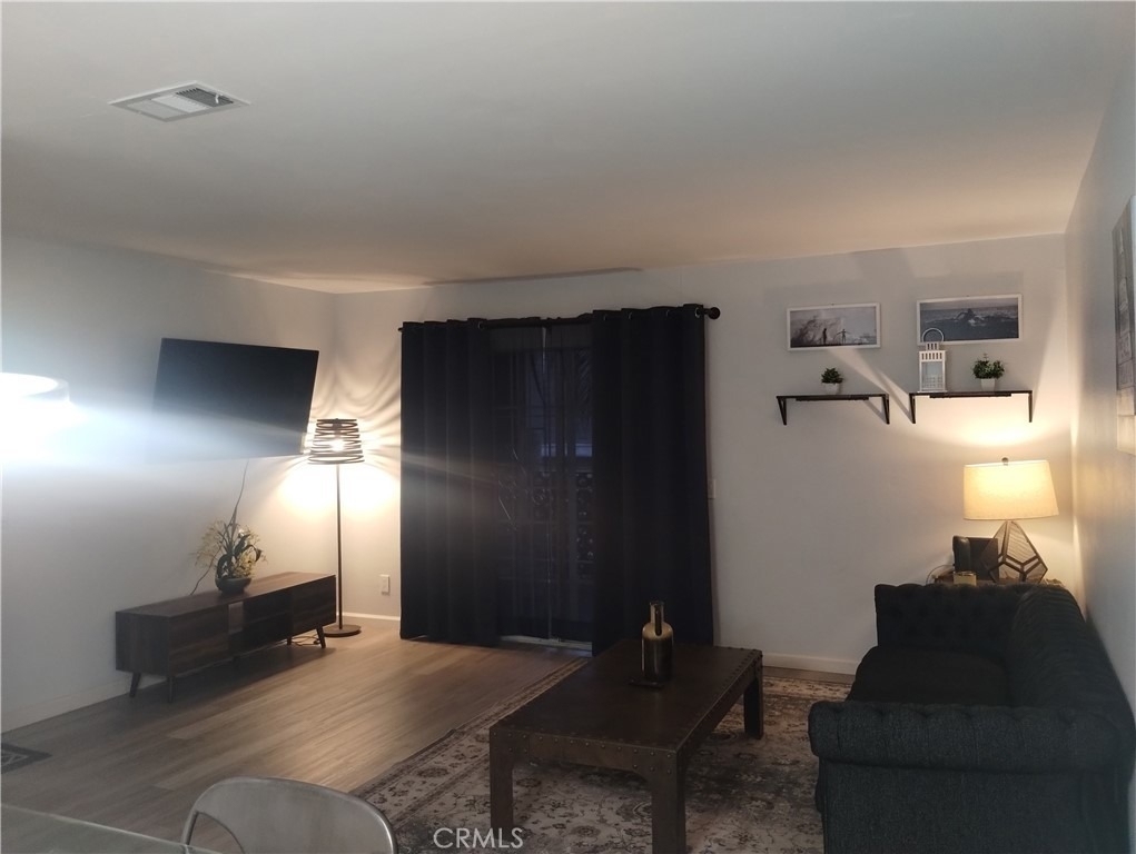 149 W 6th - Photo 1