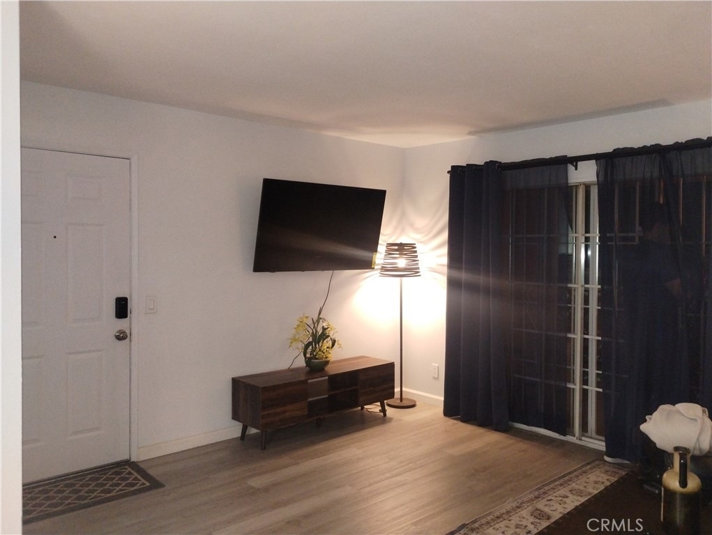 149 W 6th - Photo 37