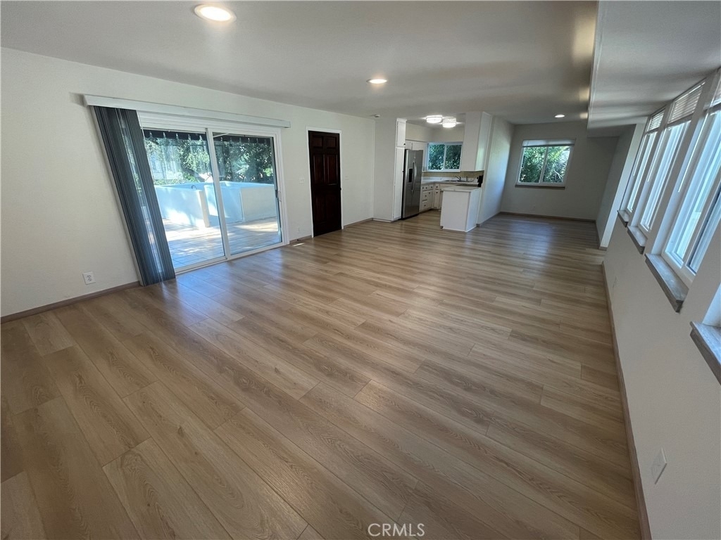 215 11th Street - Photo 3