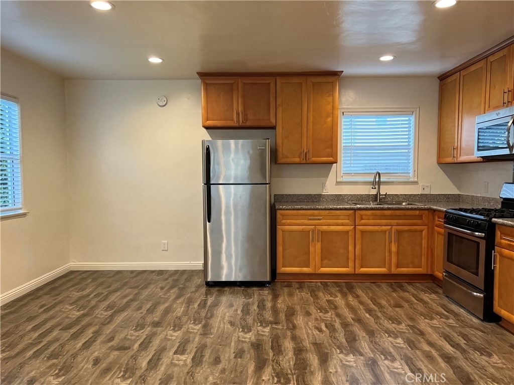 3100 Livonia Avenue - Photo 11
