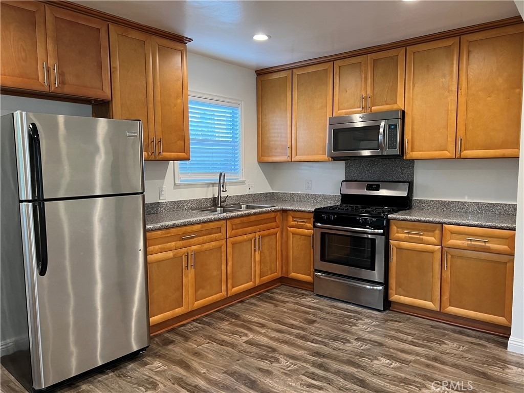 3100 Livonia Avenue - Photo 3