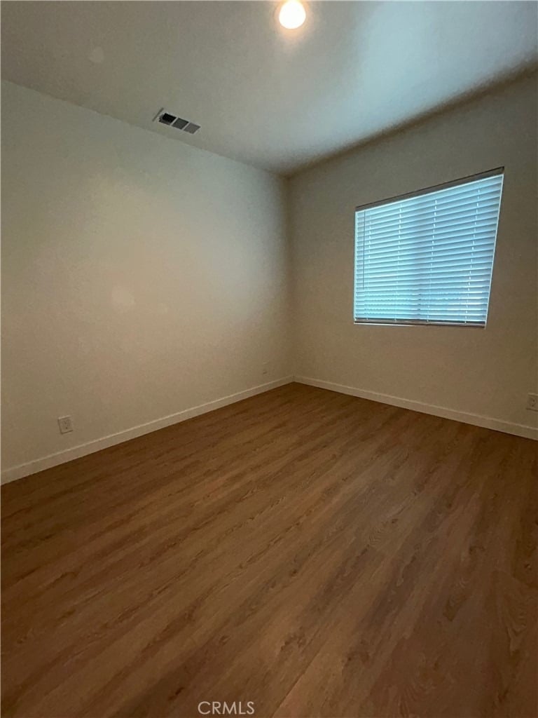 1611 N Niagara - Photo 2