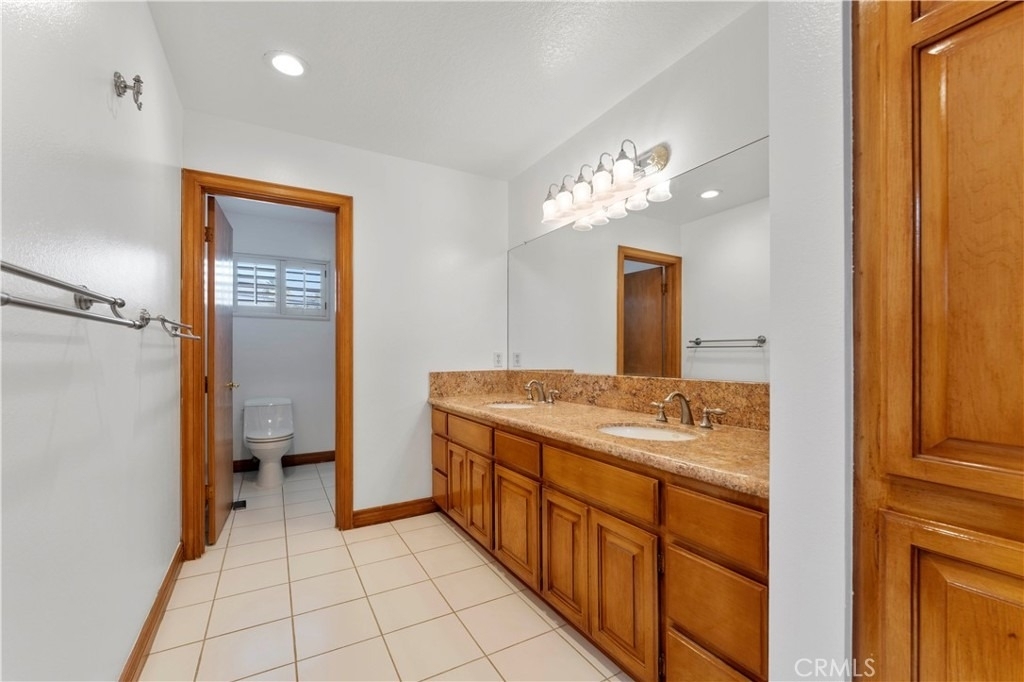 1011 Rodeo Road - Photo 35