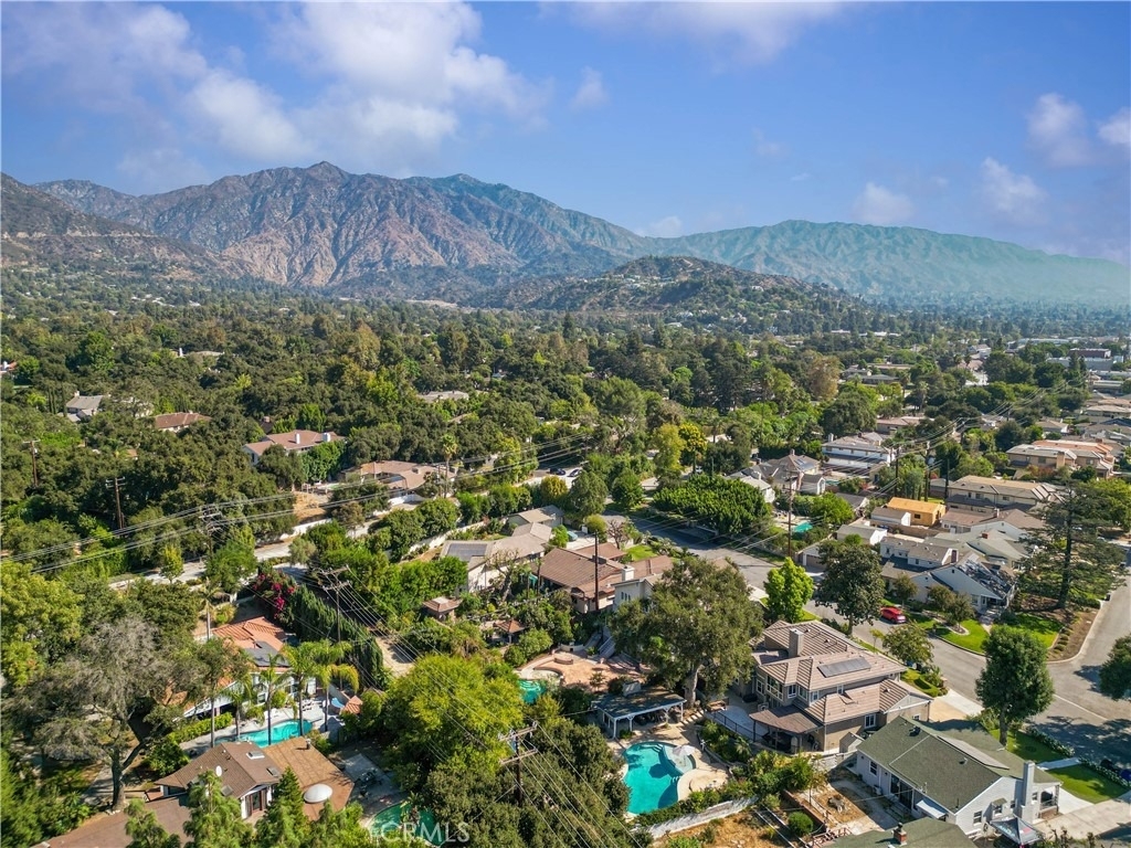 1011 Rodeo Road - Photo 43