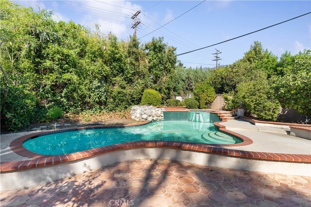 1011 Rodeo Road - Photo 41