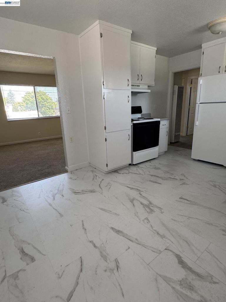 416 Grove Way - Photo 5