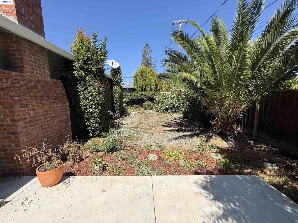 1420 Primrose Way - Photo 15