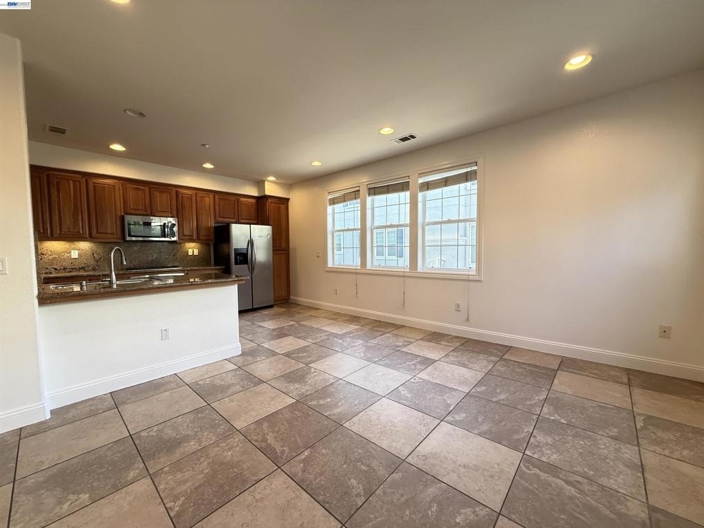 3687 Whitworth Dr - Photo 10
