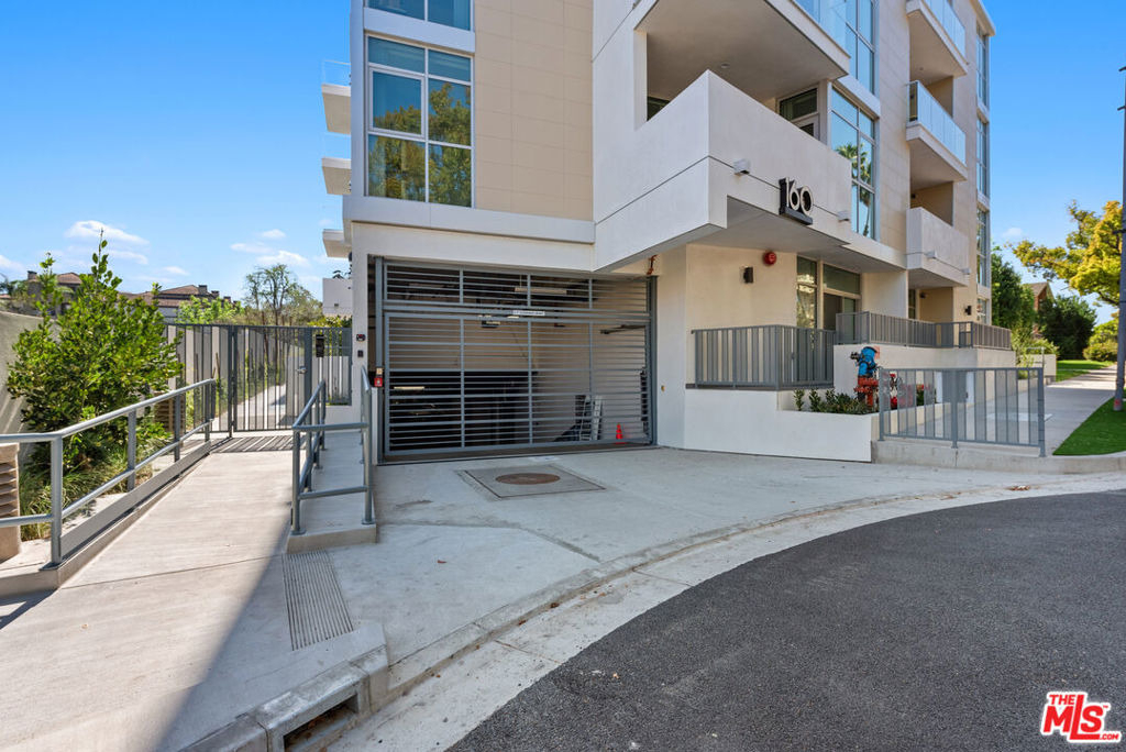 160 Chestnut Street - Photo 19