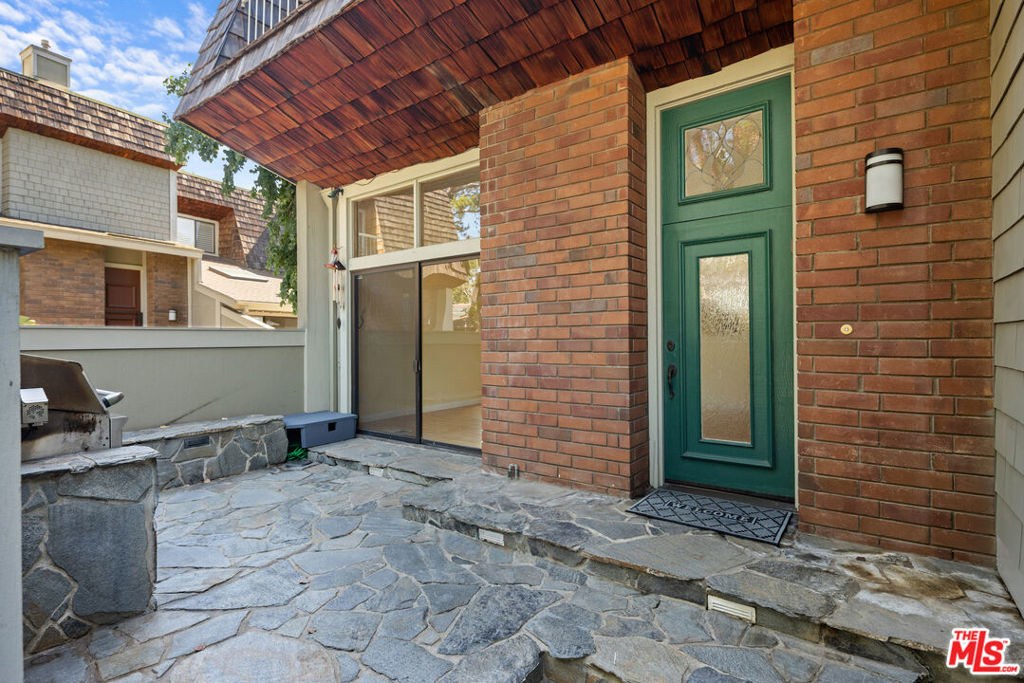 13360 Maxella Avenue - Photo 4