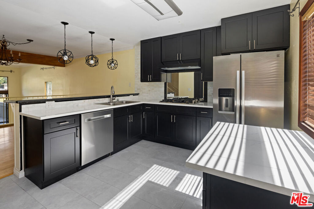 13360 Maxella Avenue - Photo 12