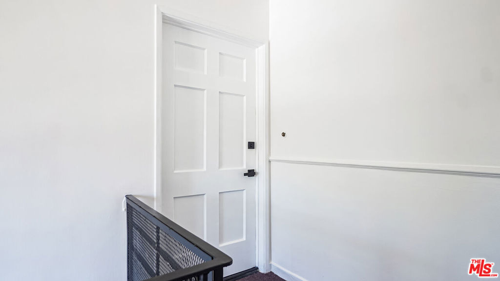 4030 Abourne Road - Photo 4