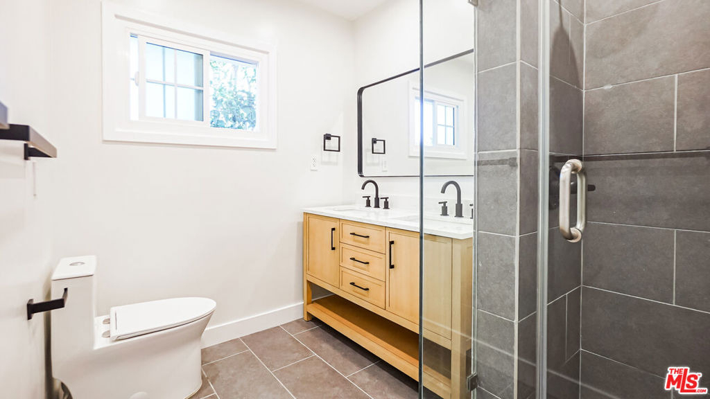 4030 Abourne Road - Photo 13