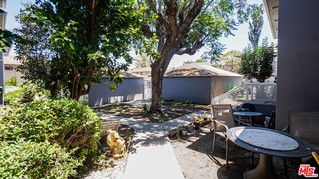 4030 Abourne Road - Photo 20