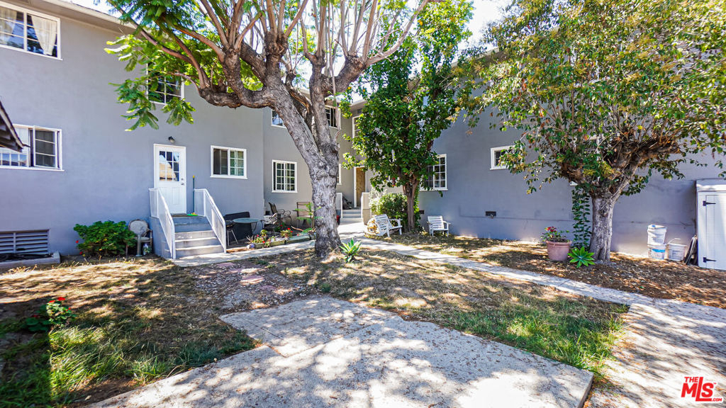 4030 Abourne Road - Photo 21
