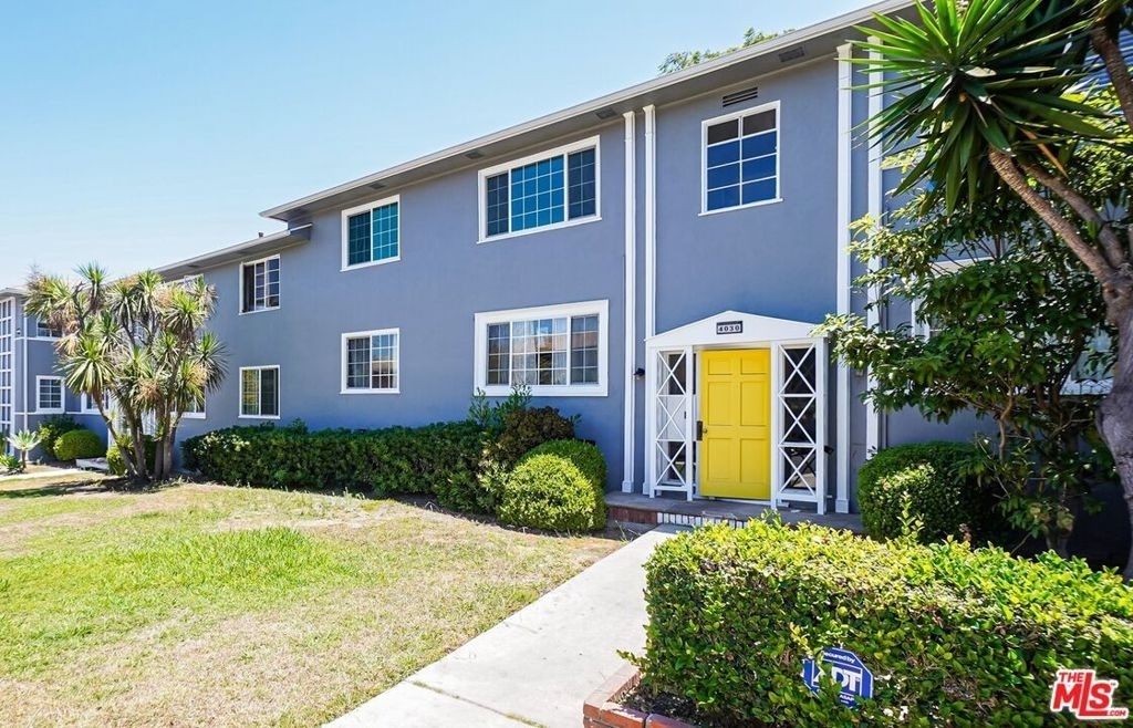 4030 Abourne Road - Photo 2