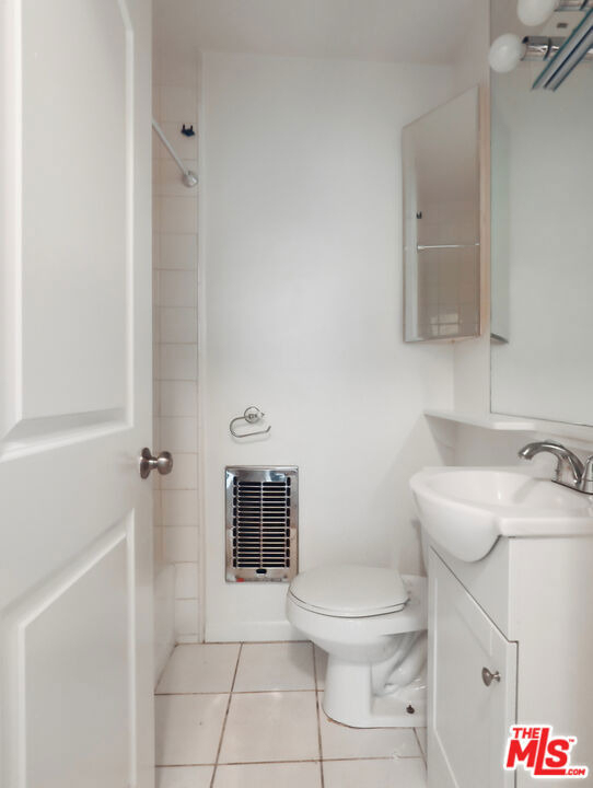 1520 N Hayworth Avenue - Photo 10