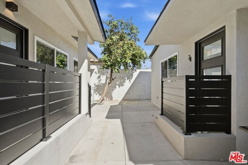 5915 1/4 Barton Avenue - Photo 19