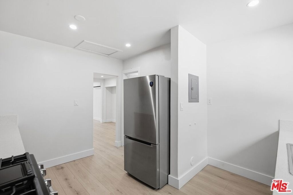 5915 1/4 Barton Avenue - Photo 10