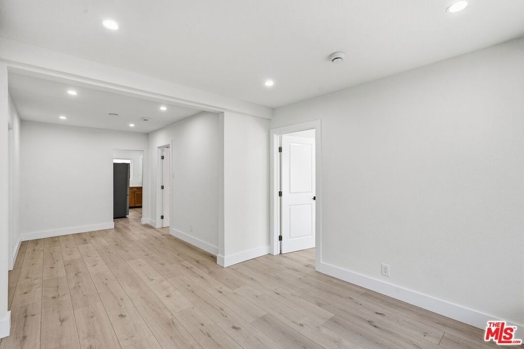 5915 1/4 Barton Avenue - Photo 1