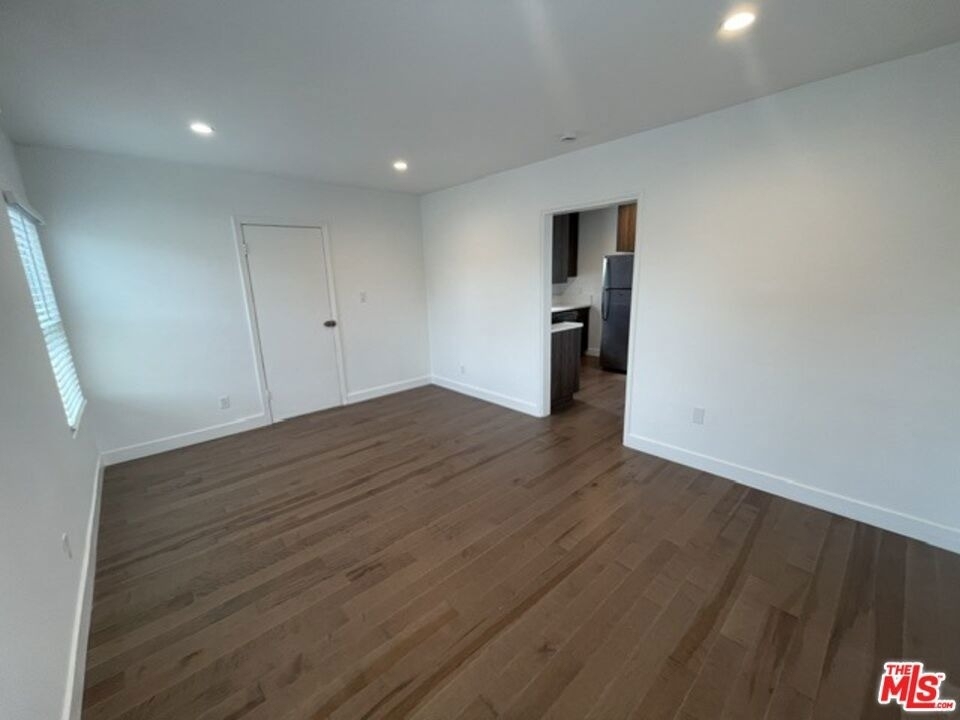 2000 Lincoln Boulevard - Photo 4