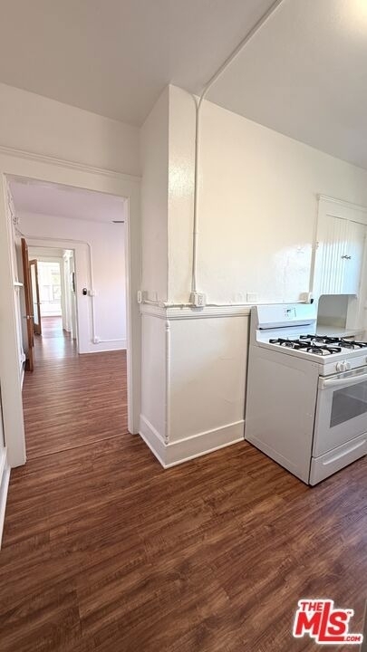 54 Rose Avenue - Photo 11