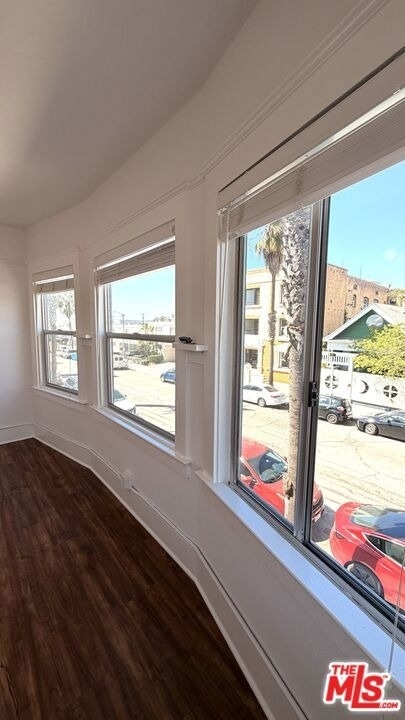 54 Rose Avenue - Photo 13