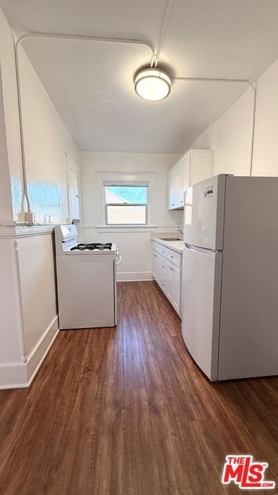 54 Rose Avenue - Photo 8