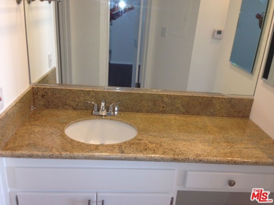 11730 W Sunset Boulevard - Photo 5