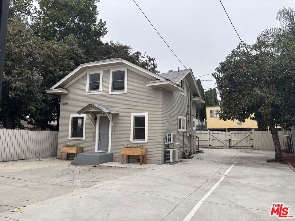 1703 1/2 S Burlington Avenue - Photo 1