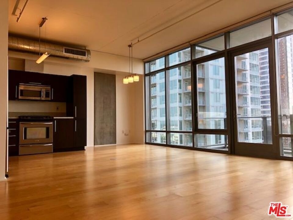 1100 S Hope Street - Photo 1