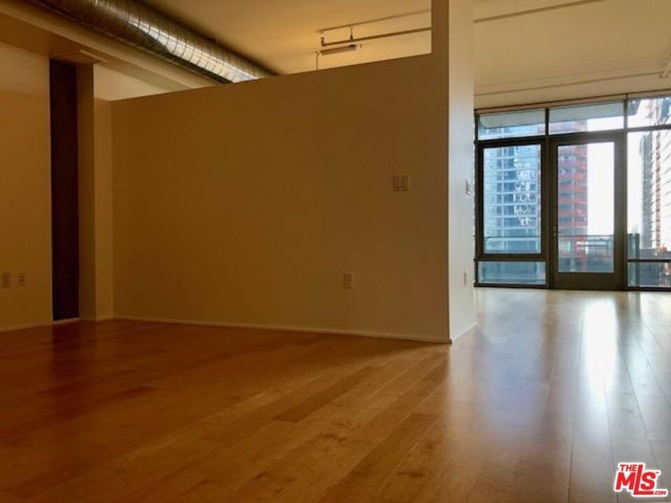 1100 S Hope Street - Photo 16