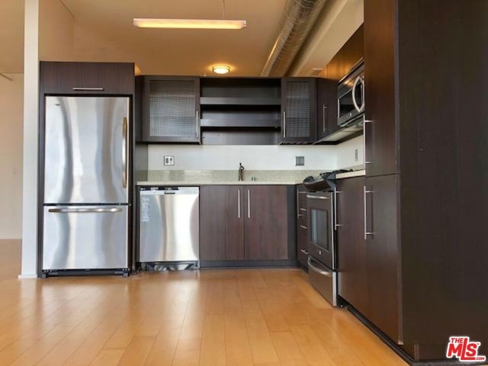 1100 S Hope Street - Photo 10