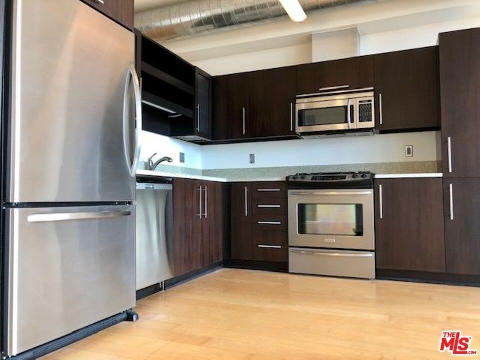 1100 S Hope Street - Photo 8