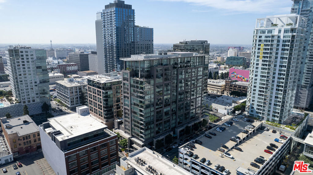 1100 S Hope Street - Photo 38