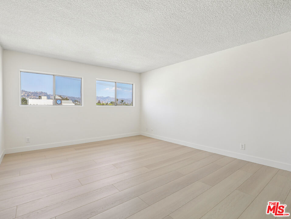 131 N Orlando Avenue - Photo 15