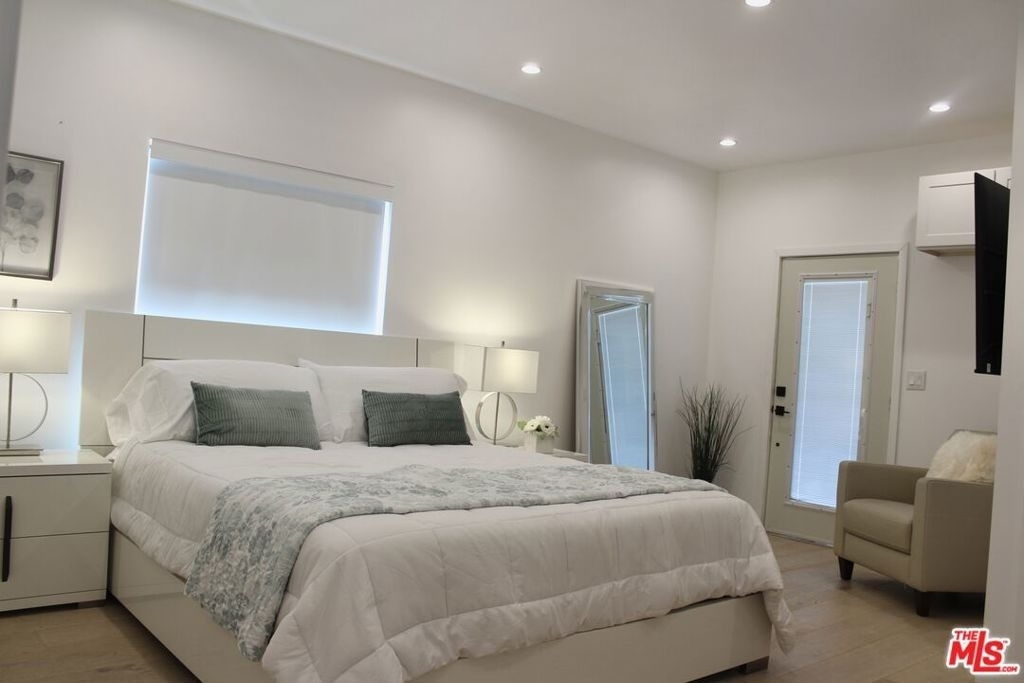 1520 S Burnside Avenue - Photo 14