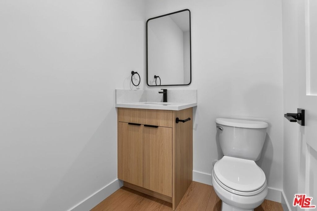 11302 Collins Street - Photo 6