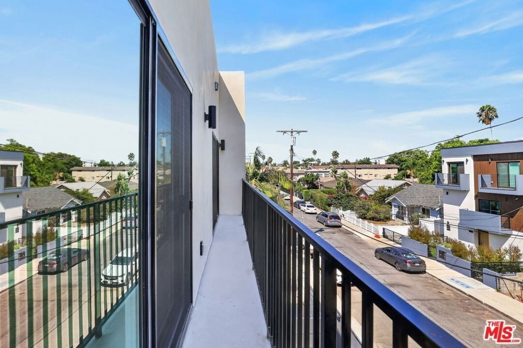 11302 Collins Street - Photo 12