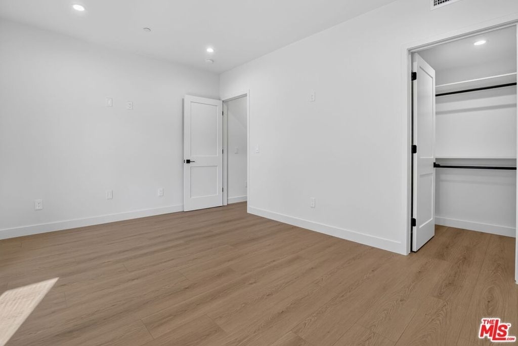 11302 Collins Street - Photo 23