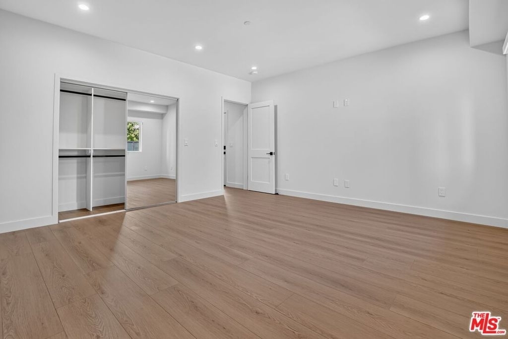 11302 Collins Street - Photo 18