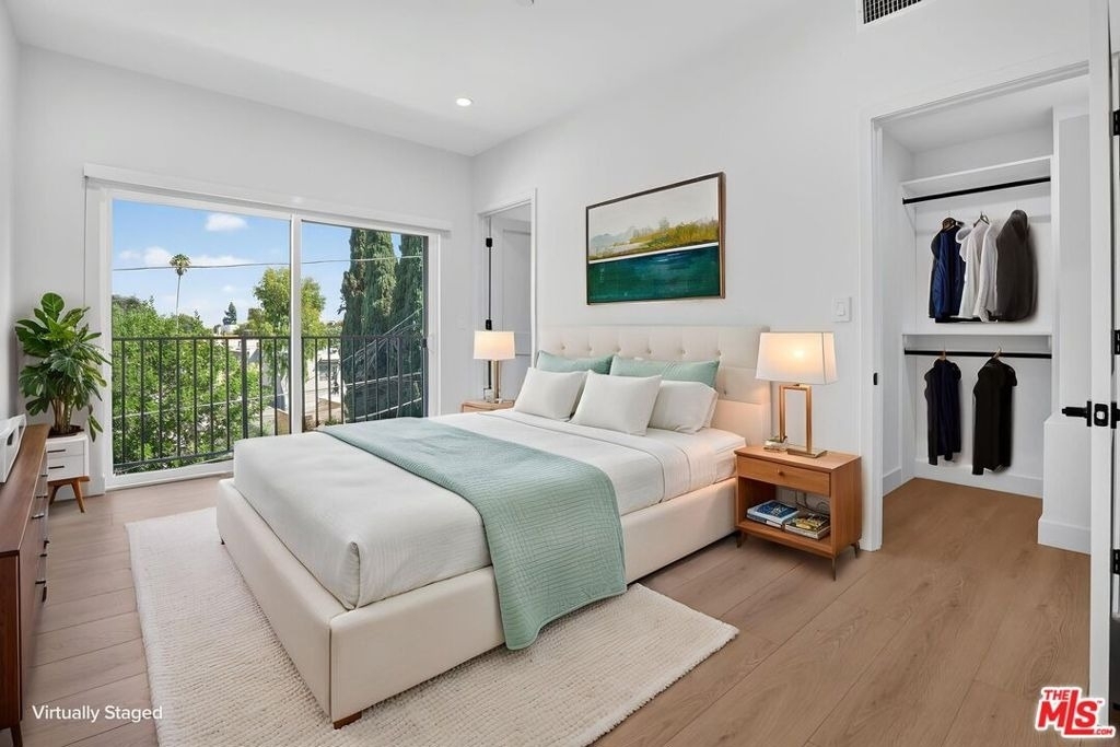 11302 Collins Street - Photo 8