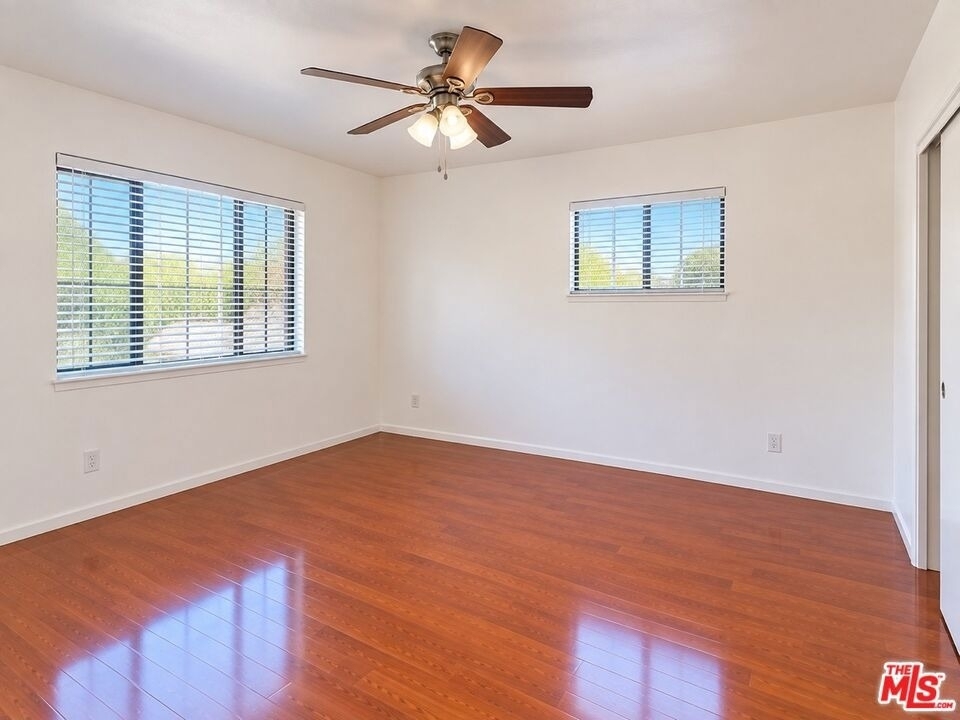 710 N Market Street - Photo 7