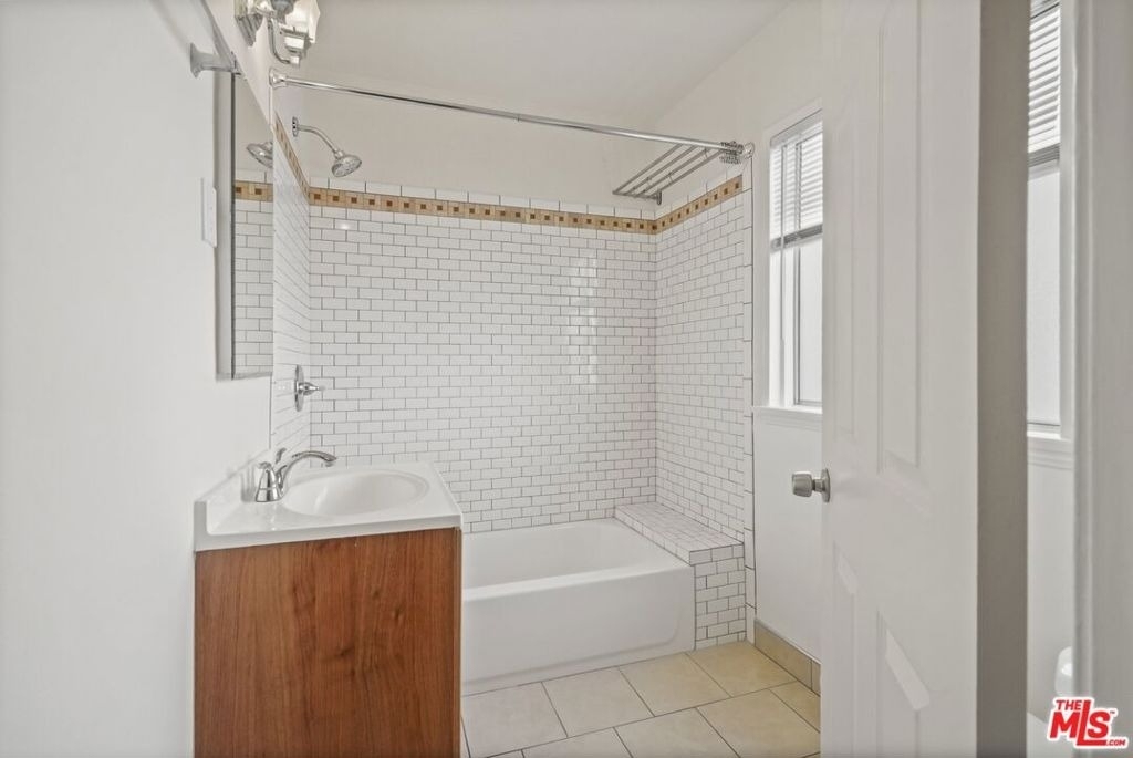 11810 Felton Avenue - Photo 15
