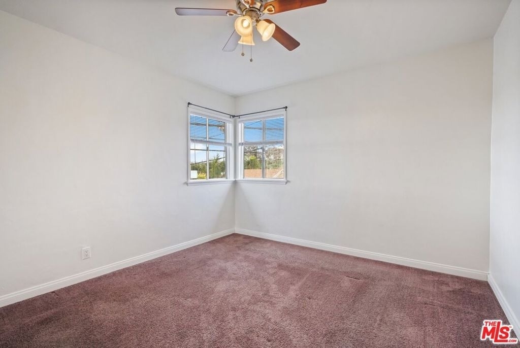 11810 Felton Avenue - Photo 12