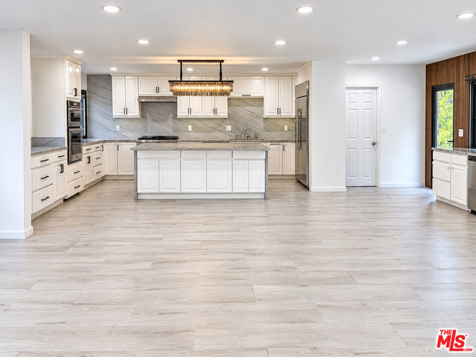 5308 Blanco Avenue - Photo 13